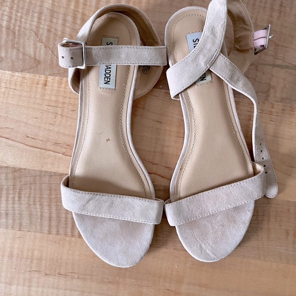 Steve Madden light pink sandal.